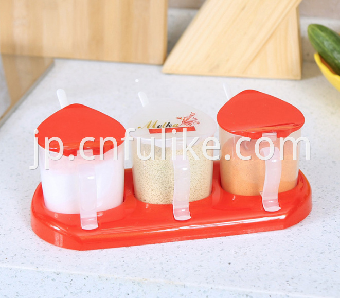 Plastic Housewares Products